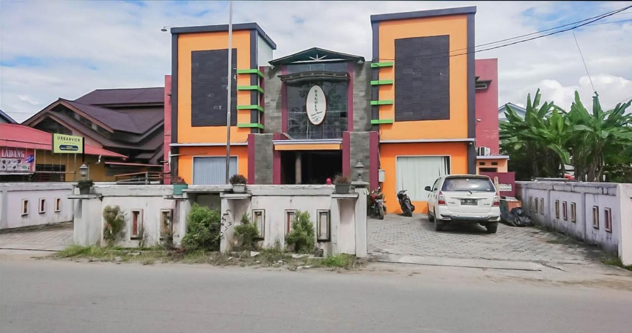 Urbanview Hotel Bagoes Sintang By Reddoorz المظهر الخارجي الصورة