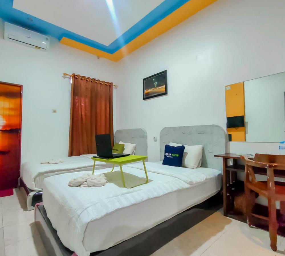 Urbanview Hotel Bagoes Sintang By Reddoorz المظهر الخارجي الصورة